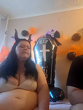 Snapshot of BlacReign chatting on 18, 10, 2025 BlacReign online show from 18, 10, 2025