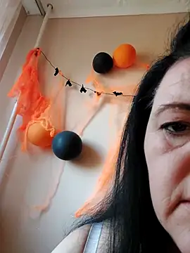 Snapshot of BlacReign chatting on 4, 11, 2025 BlacReign online show from 4, 11, 2025