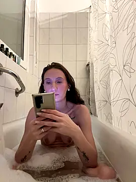 Emilia Mausi online show from 21, 12, 2025