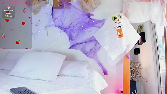 Aleexiiaa online show from 25, 10, 2025