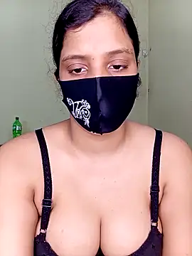 Rose-luckey online show from 1, 12, 2025