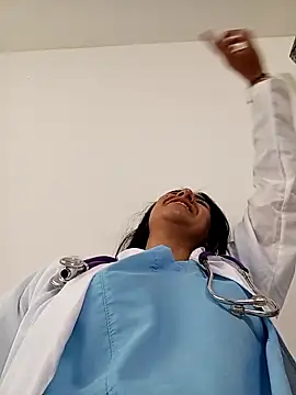 Snapshot of CAROLINE__07 chatting on 15, 4, 2026 CAROLINE 07 online show from 15, 4, 2026