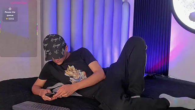  Leohot  online show from 21, 11, 2025