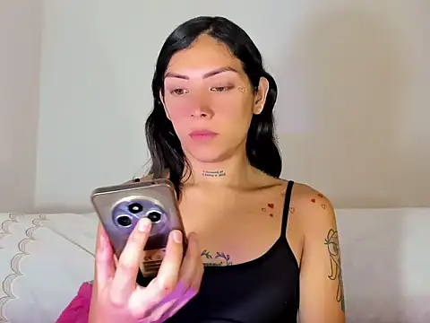 Megan Gil  online show from 20, 10, 2025