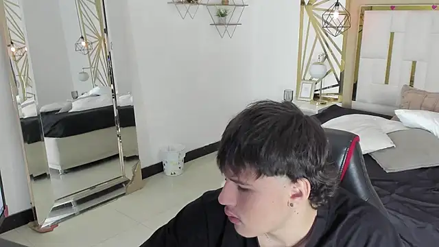 SEXYBOY VC online show from 20, 10, 2025