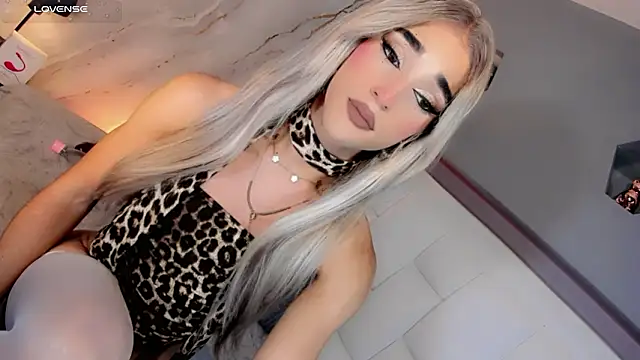 Ariia-janee online show from 6, 3, 2026