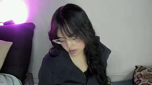 caro lina20 online show from 5, 3, 2026