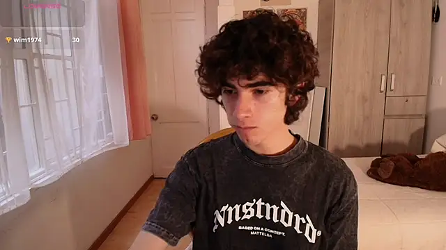 Nude Boy18 online show from 10, 11, 2025