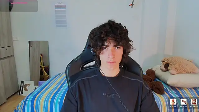 Snapshot of Nude_Boy18 chatting on 4, 3, 2026 Nude Boy18 online show from 4, 3, 2026