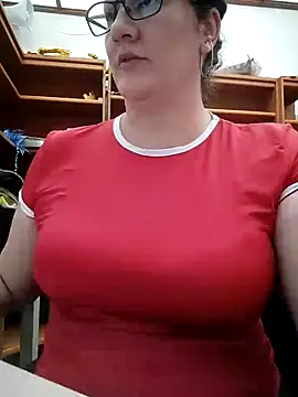 Aisha manzur online show from 9, 2, 2026