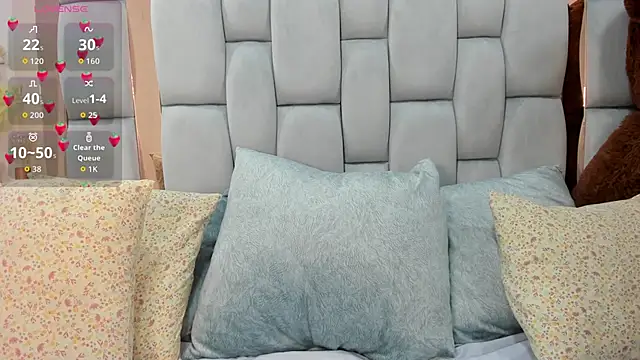 momo ayasse online show from 16, 11, 2025