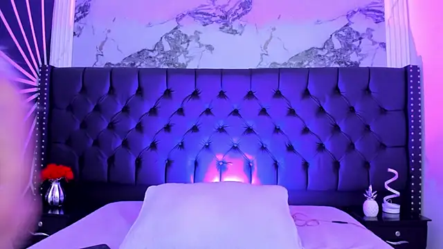 CarlySommers online show from 9, 4, 2026