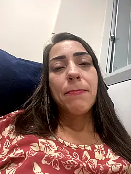 lucioliveira online show from 17, 10, 2025