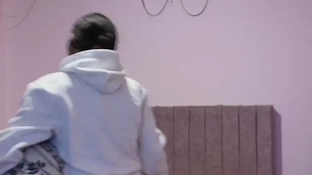 Snapshot of MiSofialeal chatting on 4, 2, 2026 MiSofialeal online show from 4, 2, 2026