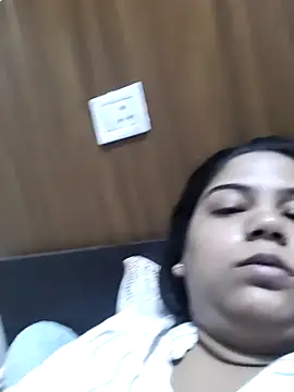 pari hotty online show from 14, 10, 2025