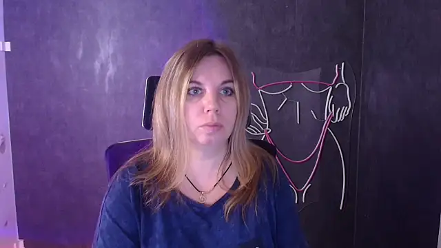 Snapshot of Jessica_Amore chatting on 7, 10, 2025 Jessica Amore online show from 7, 10, 2025