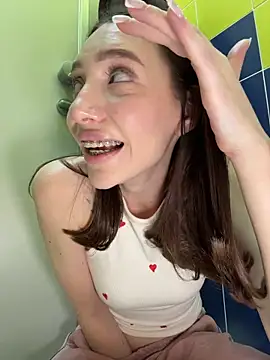 BallerinaCappuccino  online show from 18, 4, 2026