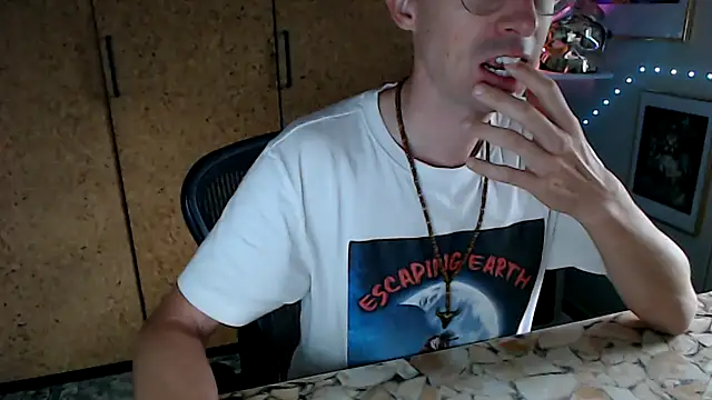 Snapshot of sakiramissy chatting on 25, 9, 2025 sakiramissy online show from 25, 9, 2025