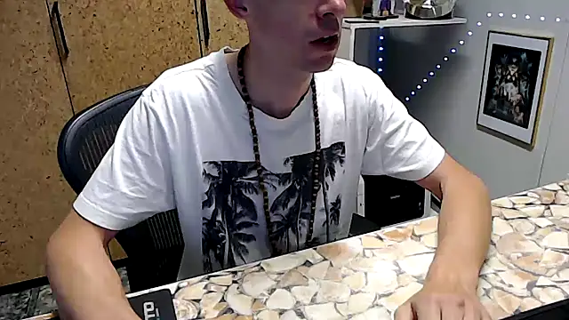 Snapshot of sakiramissy chatting on 24, 10, 2025 sakiramissy online show from 24, 10, 2025