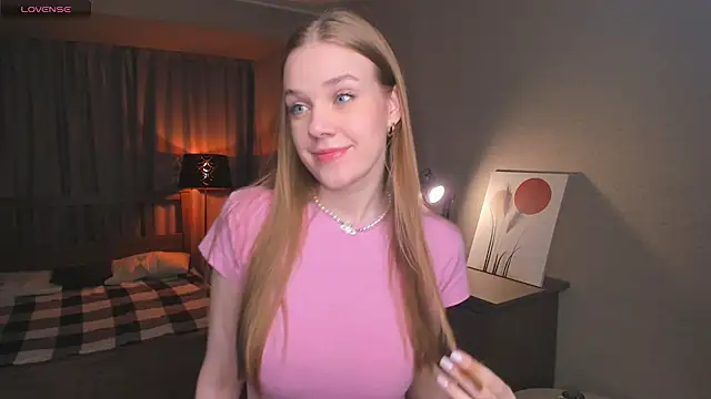 OdellaFrake online show from 21, 10, 2025