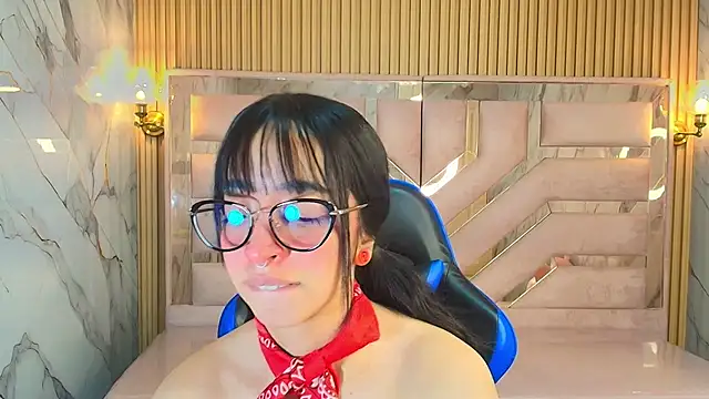 zoe r  online show from 4, 10, 2025