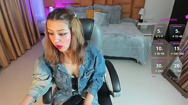 Catti Brie online show from 12, 9, 2025