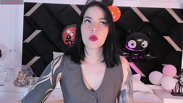 kate cass online show from 26, 10, 2025