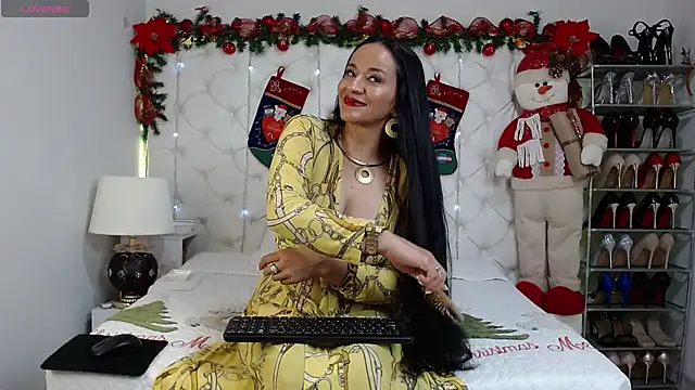 Snapshot of yury_m2_ chatting on 4, 12, 2025 yury m2 online show from 4, 12, 2025