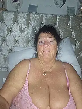 Snapshot of Angeldelightt chatting on 14, 10, 2025 Angeldelightt online show from 14, 10, 2025