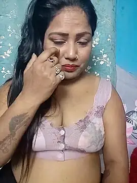 Snapshot of hornypriya696 chatting on 28, 9, 2025 hornypriya696 online show from 28, 9, 2025