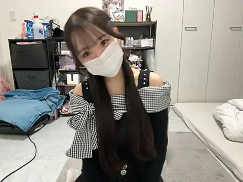 nano-da-u online show from 4, 10, 2025