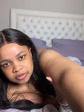 Snapshot of XXXquisiteVixen chatting on 22, 12, 2025 XXXquisiteVixen online show from 22, 12, 2025