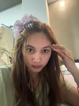 Snapshot of LanySylvia chatting on 28, 4, 2026 LanySylvia online show from 28, 4, 2026