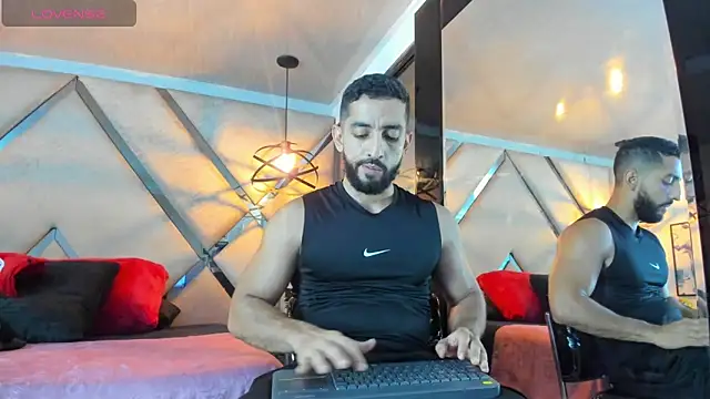 Snapshot of Yiyo10_ chatting on 14, 5, 2026 Yiyo10 online show from 14, 5, 2026