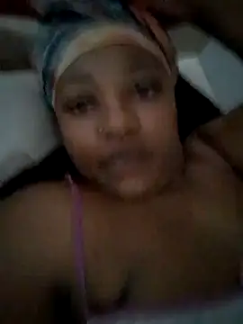 Snapshot of BigAssjuicy26 chatting on 26, 10, 2025 BigAssjuicy26 online show from 26, 10, 2025