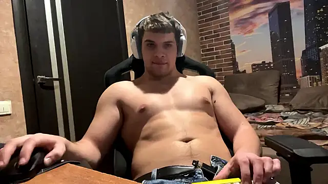 MusclePhantom online show from 8, 3, 2026