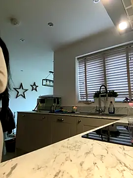 Snapshot of BELLABLACKXUK chatting on 22, 11, 2025 BELLABLACKXUK online show from 22, 11, 2025