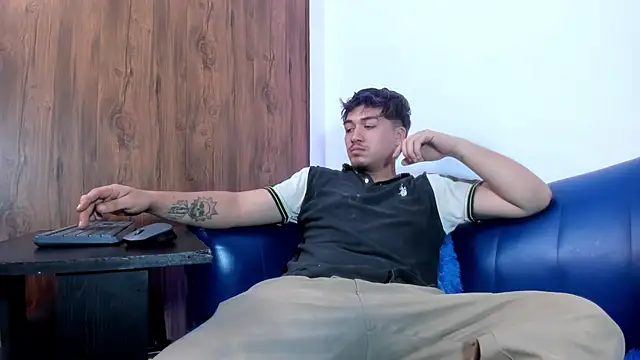 Snapshot of juanmechanic_ chatting on 17, 1, 2026 juanmechanic online show from 17, 1, 2026