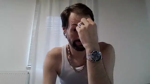 Snapshot of XLBarehengst chatting on 4, 10, 2025 XLBarehengst online show from 4, 10, 2025