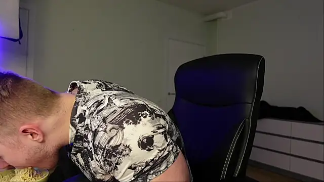 Richard Dullas online show from 23, 10, 2025