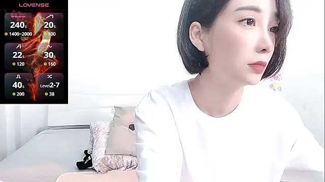 YIWA-2000 online show from 18, 5, 2026