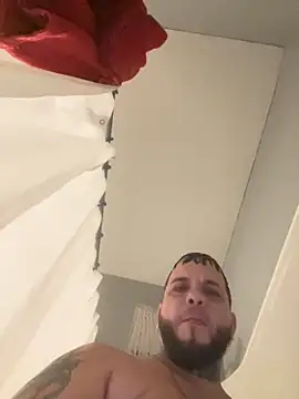 Snapshot of LuisBellaco chatting on 23, 9, 2025 LuisBellaco online show from 23, 9, 2025