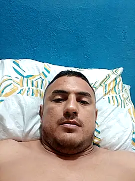 Geral Yeraldyn09 online show from 23, 9, 2025