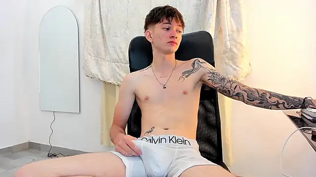 Snapshot of jake_kylee chatting on 23, 10, 2025 jake kylee online show from 23, 10, 2025