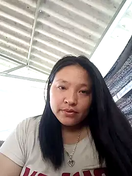 Snapshot of MuiNay chatting on 13, 10, 2025 MuiNay online show from 13, 10, 2025