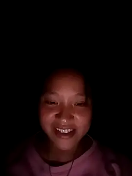 Snapshot of MuiNay chatting on 14, 10, 2025 MuiNay online show from 14, 10, 2025