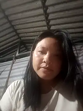 Snapshot of MuiNay chatting on 16, 10, 2025 MuiNay online show from 16, 10, 2025