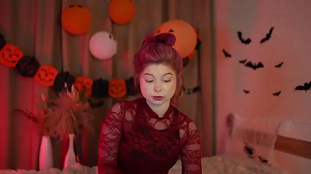 Stella Vanila online show from 28, 10, 2025