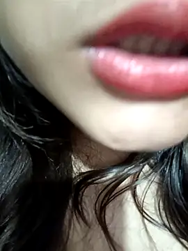 Hott Muskan online show from 18, 9, 2025