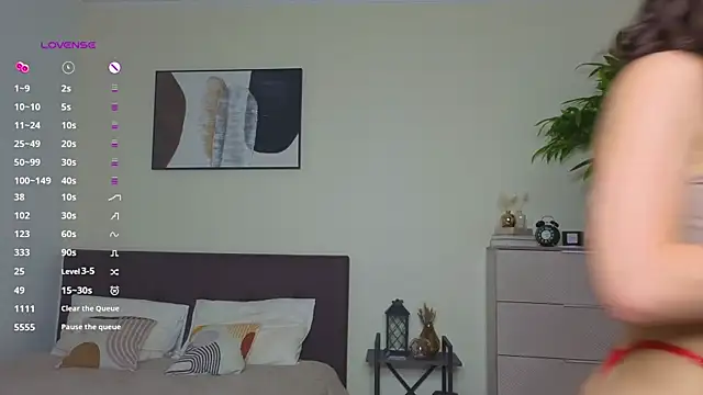 MimiLolll online show from 6, 10, 2025